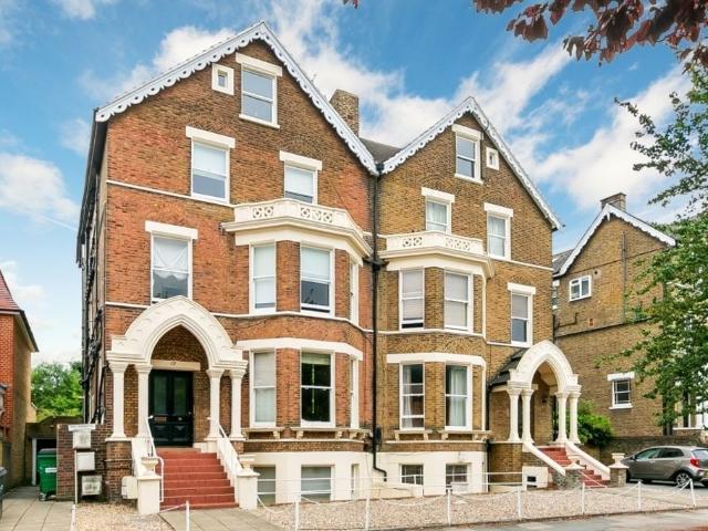 Studio for rent in Kew, Greater London