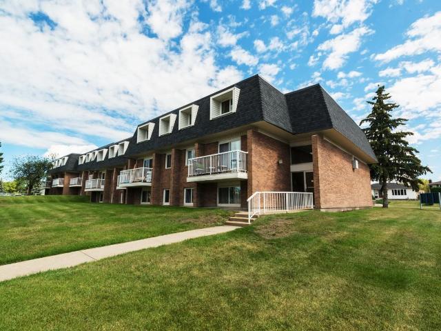 Apartment for rent in Wedgewood, Alberta