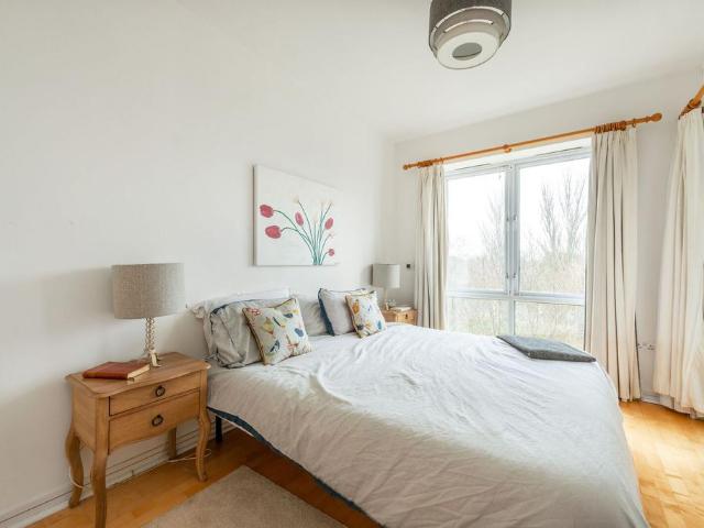 Apartment for rent in London Borough of Richmond upon Thames, Greater London