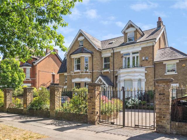 House for rent in Kew, Greater London