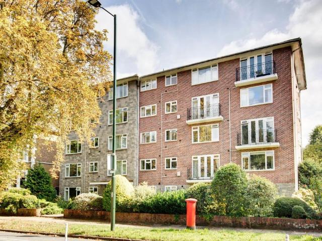 House for rent in Kew, Greater London