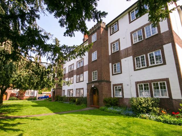 Apartment for rent in London Borough of Richmond upon Thames, Greater London