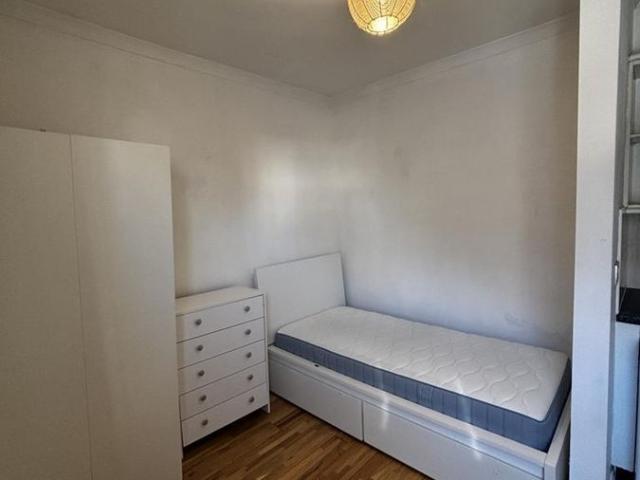 Studio for rent in London Borough of Richmond upon Thames, Greater London