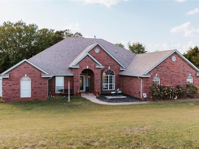 House for sale in Wellston, Oklahoma