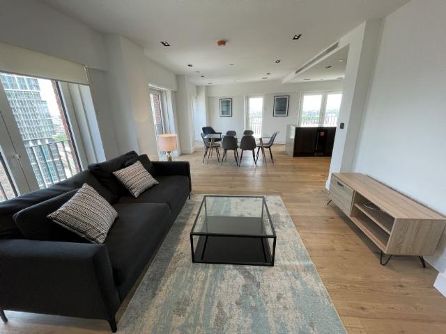 Apartment for rent in Oval, Greater London