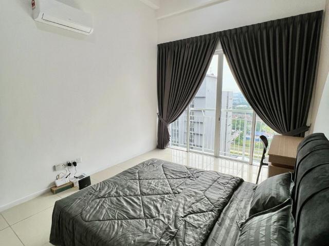 Room for rent in Petaling, Alam Impian