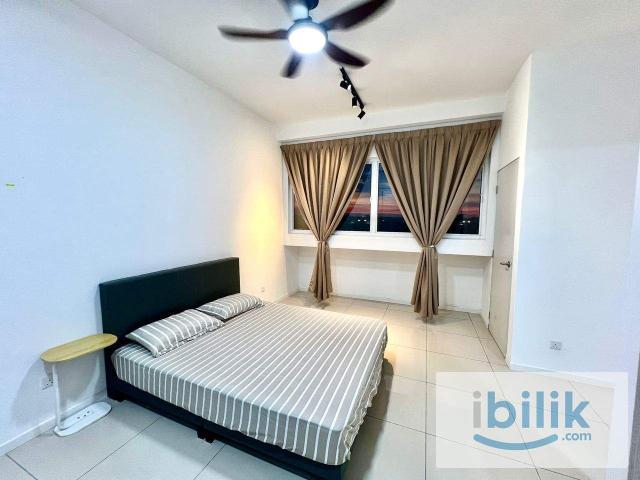 Room for rent in Petaling, Alam Impian