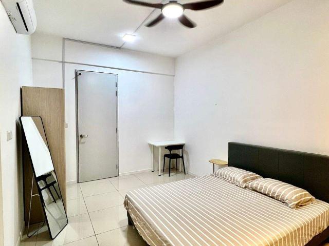 Room for rent in Petaling, Alam Impian