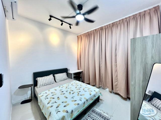 Room for rent in Petaling, Alam Impian