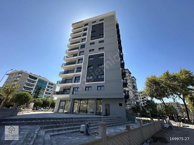 Bayrakli, İzmir içerisinde satılık mülk