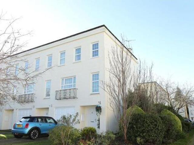 House for sale in Ewens Farm, Golden Valley