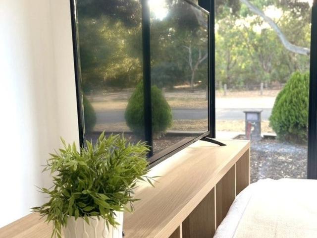 Room for rent in Camerons Creek, Victoria