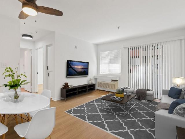 Apartment for rent in Palms, Los Angeles