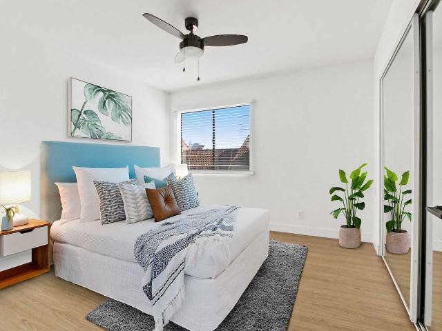 Apartment for rent in Canoga Park, California