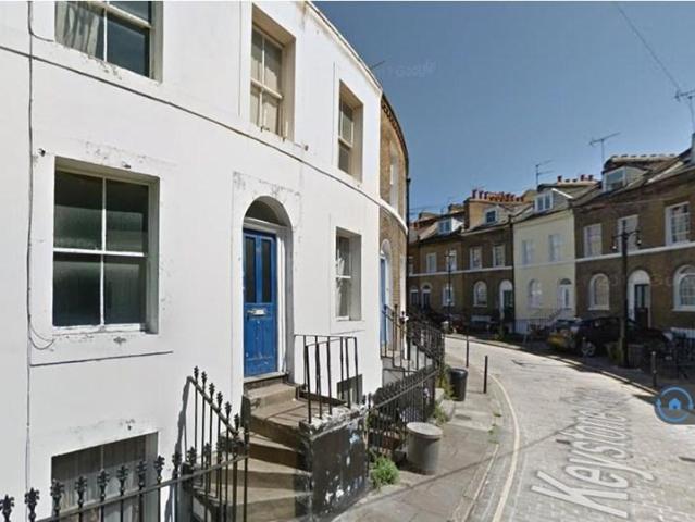 House for rent in Barnsbury, Greater London