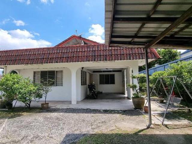 Bungalow for rent in Country Heights Damansara, Kuala Lumpur