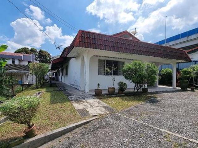 Bungalow for rent in Langat, Selangor