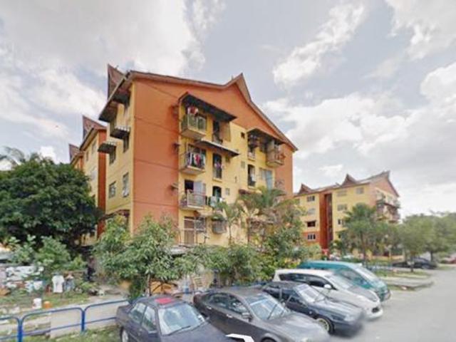 Flat for sale in Petaling, Damansara Damai