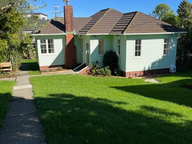 House for rent in Cashmere, Wellington