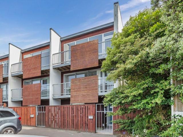 Apartment for rent in Matata, Wellington