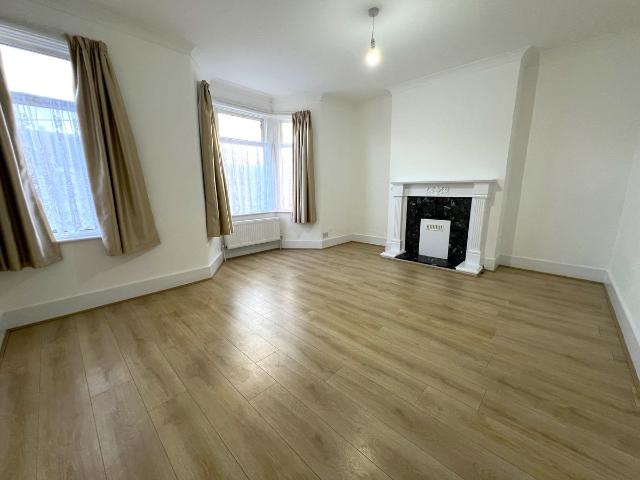 House for rent in Loxford, Greater London