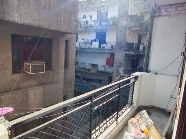 Property for rent in Deri