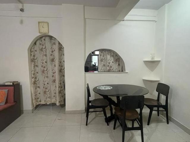 Property for rent in Deri