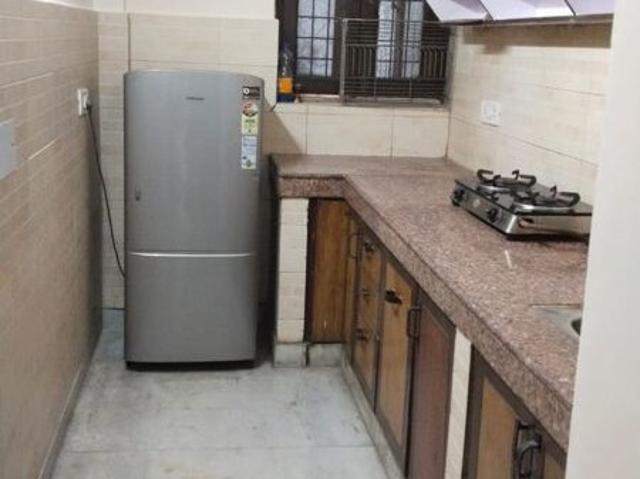 Commercial for sale in Deri