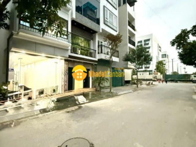 Nhà mặt phố bán
