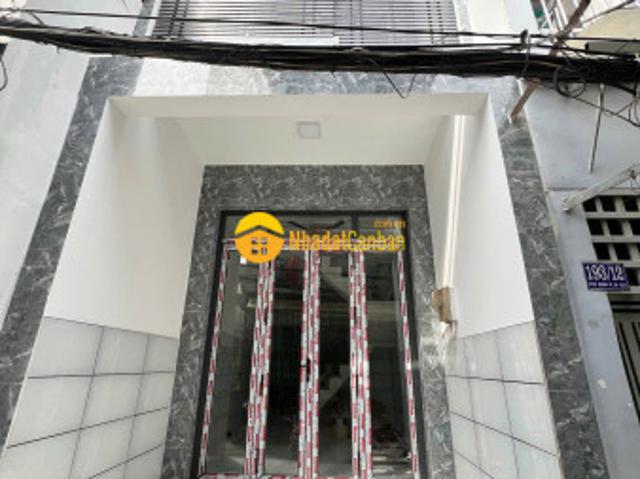 Nhà mặt phố bán