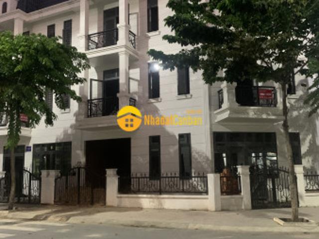 Nhà mặt phố bán