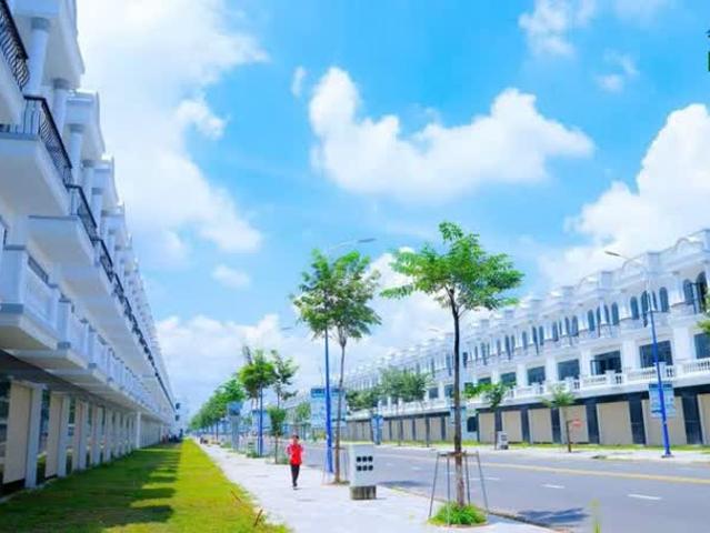 Nhà mặt phố bán tại Gia Lai