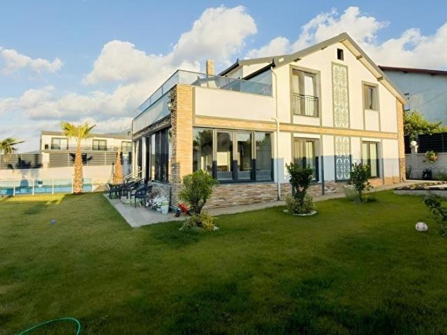 Kartepe, Kocaeli içerisinde satılık Villa