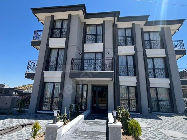 Çankaya, Ankara içerisinde satılık mülk