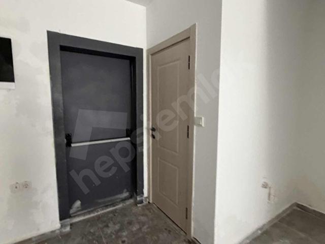 Tuzla, İstanbul içerisinde satılık Dükkan