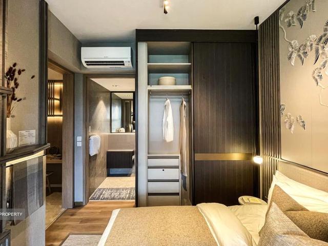 Condominium for sale in Clementi, 21 Central West