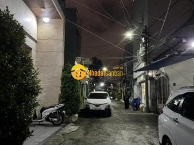 Nhà mặt phố bán