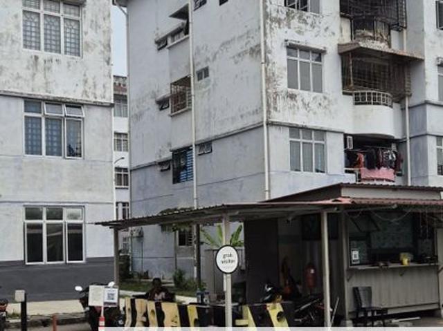 Flat for sale in Tanjong Sepat, Selangor