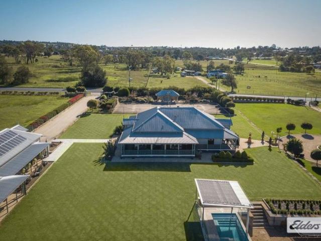 Cottage for sale in Warwick, Queensland