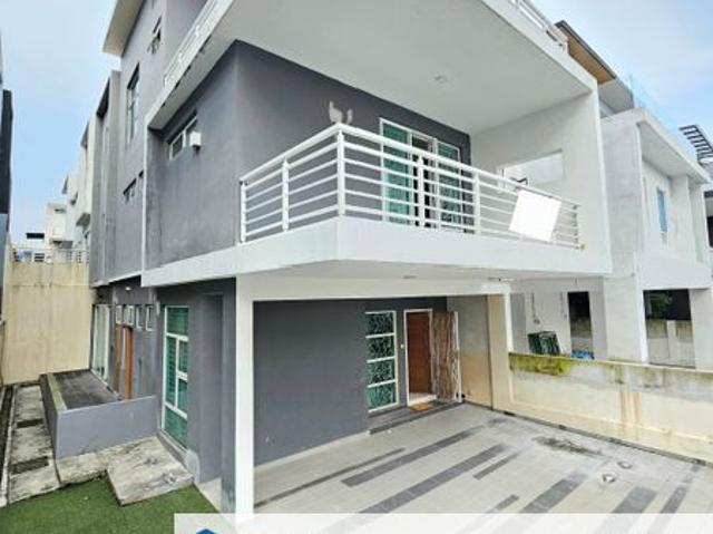Shop for rent in Johor