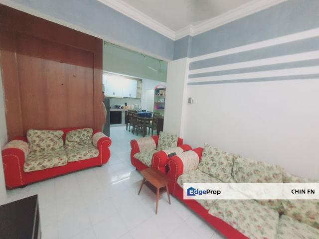Condominium for rent in Malaka