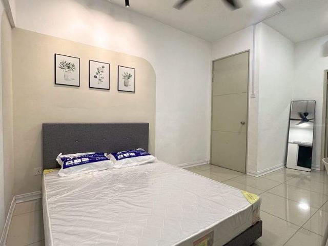 Room for rent in Country Heights Damansara, Kuala Lumpur
