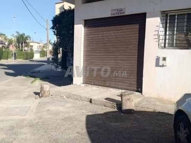 Local commercial location à Rbat