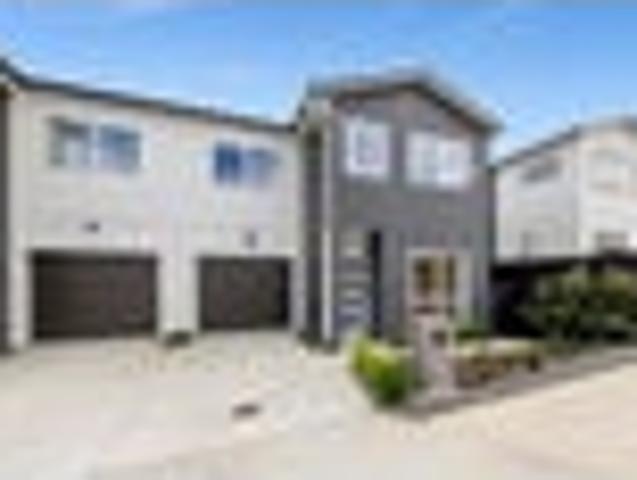Townhouse for sale in Awhitu, Oroua County