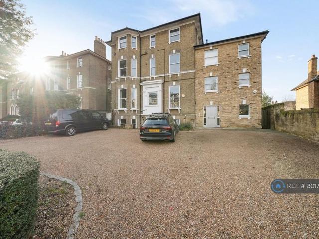 Apartment for rent in Blackheath Royal Standard, Greater London
