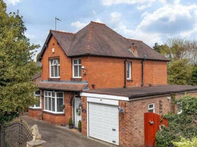 House for sale in Bromsgrove, Worcestershire