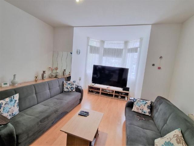 Apartment for rent in London Borough of Croydon, Greater London