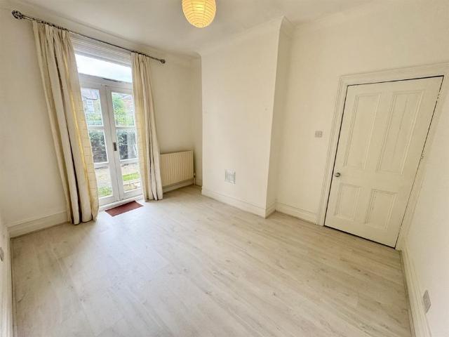 House for rent in London Borough of Croydon, Greater London