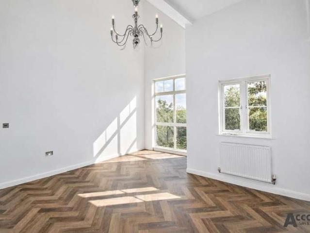 Apartment for rent in London Borough of Havering, Greater London