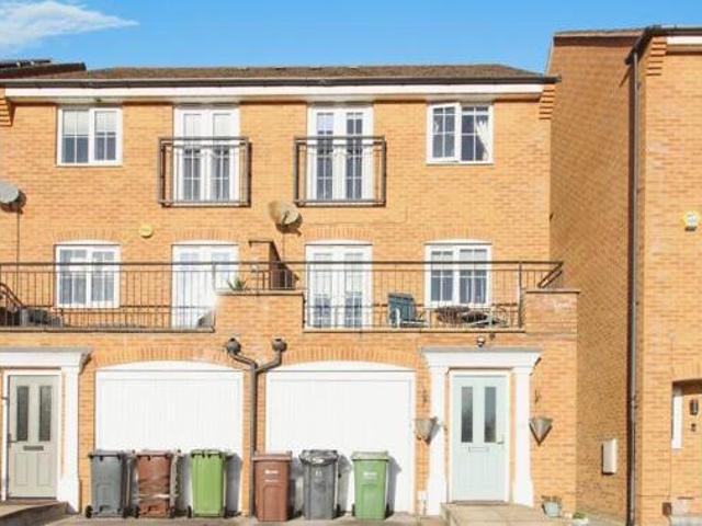 House for sale in Thorpe, West Yorkshire